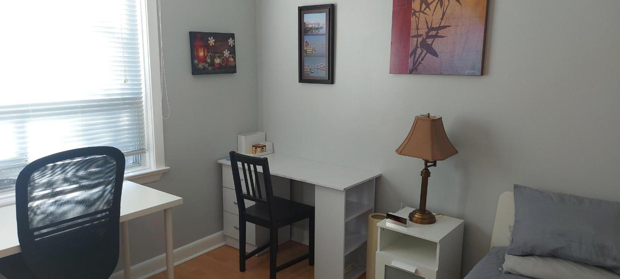 High Park Single Room With Personal Washroom And Kitchen Toronto Zewnętrze zdjęcie